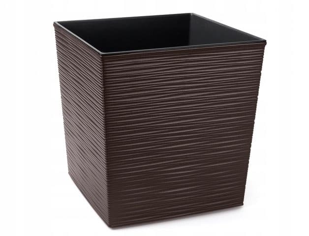 YUKKA CHISEL PLANTER SQUARE WITH NO LINER 19CM MOCHA