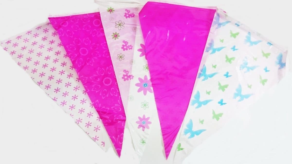TRIANGULAR MOTHERS DAY BUNTING
12FT