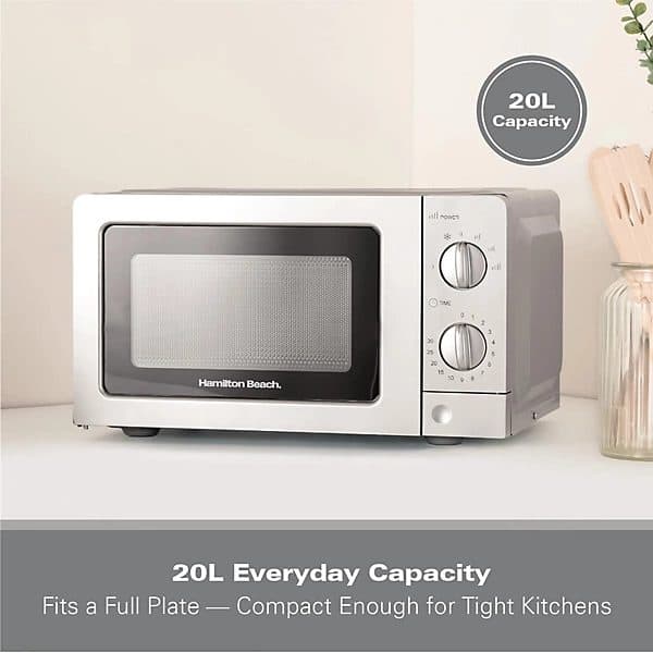 Hamilton Beach 700W 20L Microwave