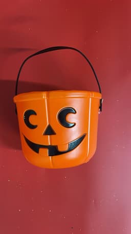 Halloween Moon Bucket 1