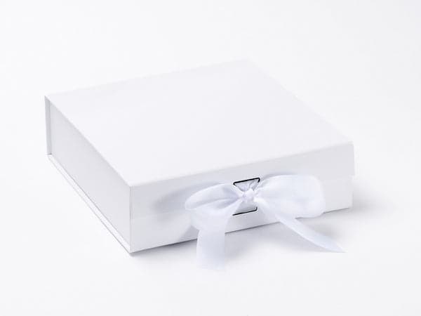 Russel Folding Box Medium White Embossed with Hole 30x24x19cm
