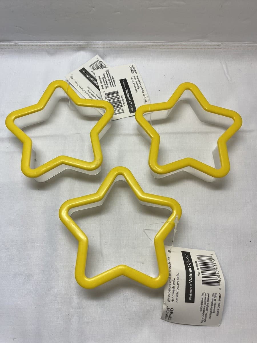 STAR CUTTERS WITH YELLOW TOP (3PCS)