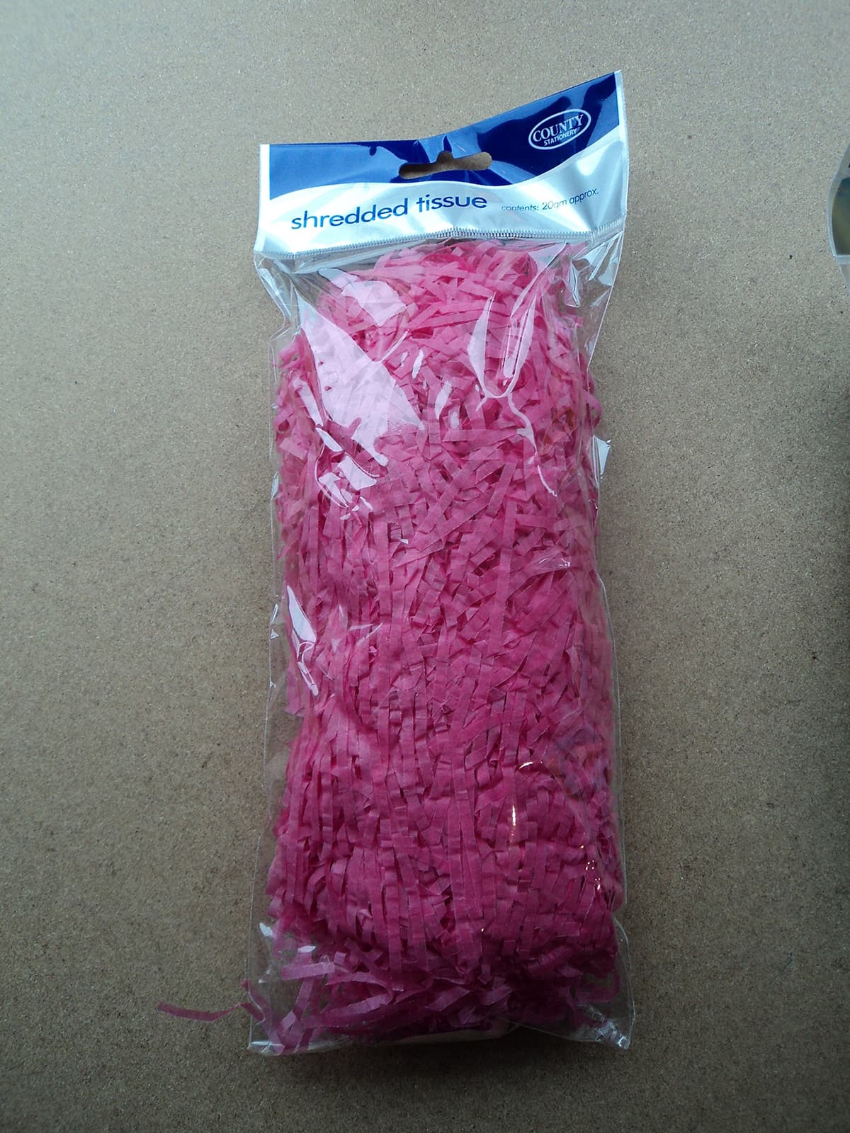 County Shredded Tissue Paper 20g - Pink