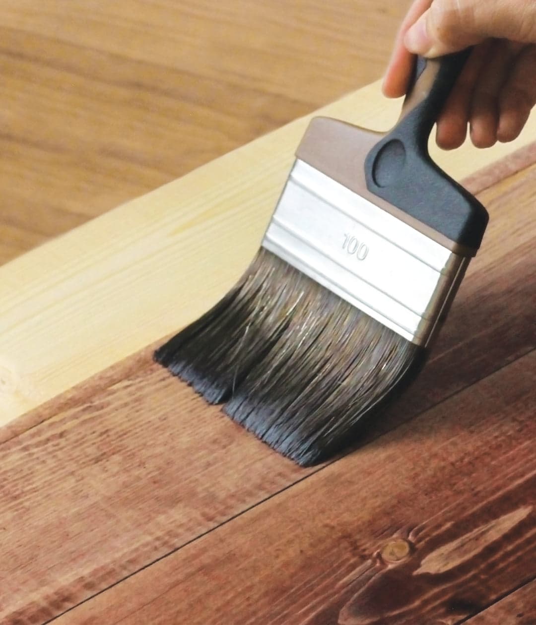 Q/D FLOOR VARNISH DARK OAK 2.5LTR