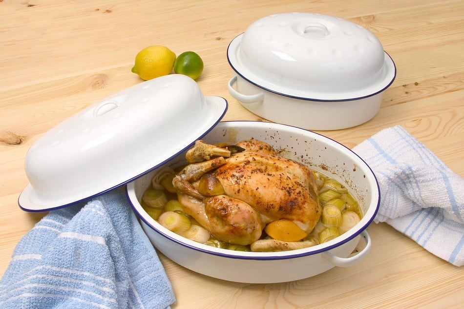 Falcon  36cm Oval roaster image