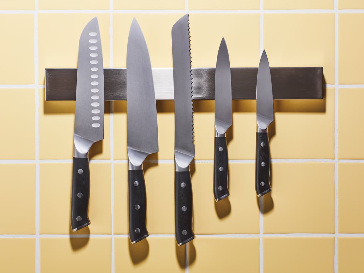 ESSENTIAL  CHEFS  KNIFE