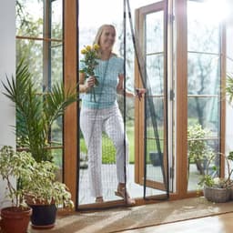 STV  MAGNETIC DOORWAY CURTAIN 2