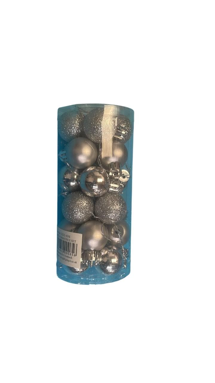 D2G 3CMX24 Baubles  Silver