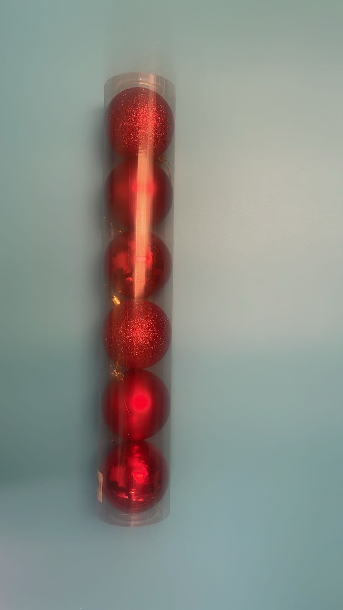 D2G 8CMX6 Baubles  Red