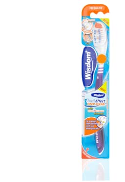 WISDOM DEEP CLEAN MEDIUM TOOTHBRUSH 1