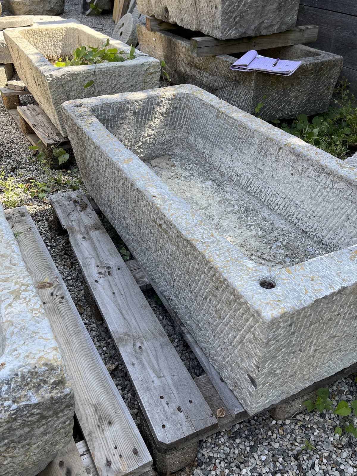 Thumb 46cm Bellpot Trough (Stone)