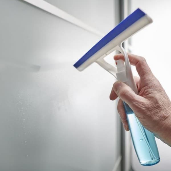 Addis Squeegee with Spray - clip strip